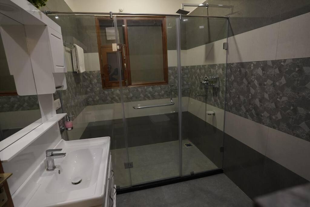 The Cerro Rico - 3 Bhk Modern Villa 卡绍利 外观 照片